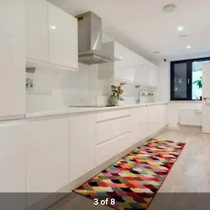 Holiday home Cape House London: Spacious 4-bedroom Retreat With Garden, London