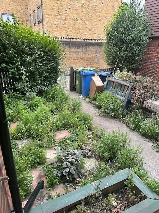 Holiday home I Bed Flat By Southwark Park With Garden And 10 Min Walk To Bermondsey And Surrey Quays Station Villa London United Kingdom